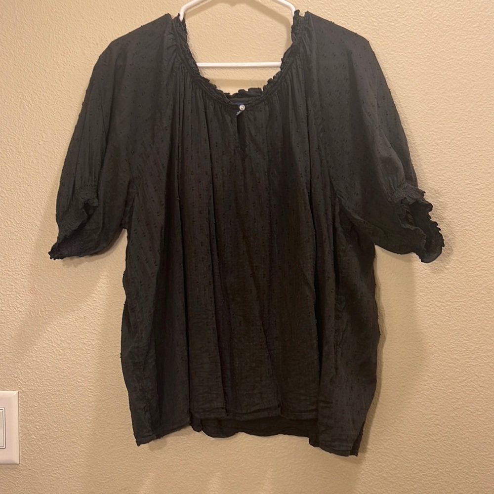 selling plus size 2x dark grey blouse with puff sleeves from Old Navy